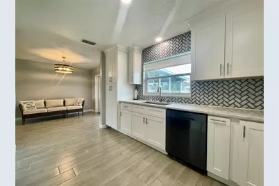 2107 E Atmore Circle, Deltona, FL 32725 - Photo 10