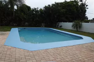 7611 Senrab Dr, Bradenton, FL 34209 - Photo 4