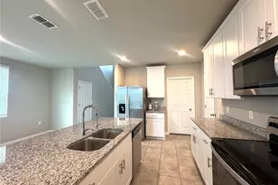 493 Sun Warbler Wy, Saint Cloud, FL 34771 - Photo 10
