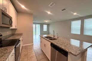 493 Sun Warbler Wy, Saint Cloud, FL 34771 - Photo 8