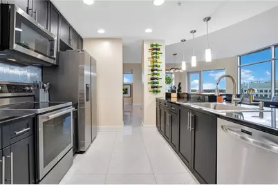 525 E Jackson Street #702, Orlando, FL 32801 - Photo 18