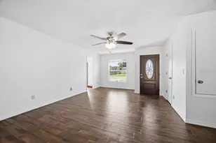 4799 Lake Shore Dr, Saint Cloud, FL 34772 - Photo 6