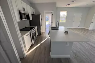 1940 Alan St, Sebring, FL 33875 - Photo 6
