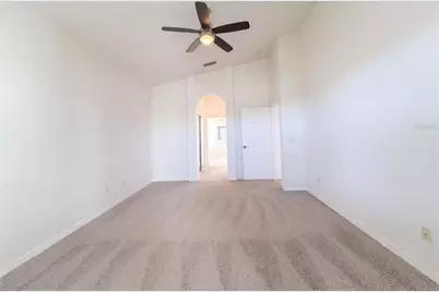 4223 63rd Terrace E, Sarasota, FL 34243 - Photo 4