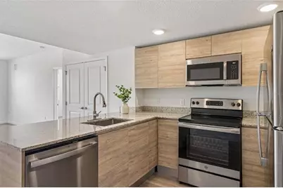 1210 Southstation Place #202, Orlando, FL 32809 - Photo 4