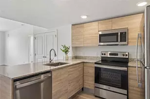 1210 Southstation Pl, Orlando, FL 32809 - Photo 4