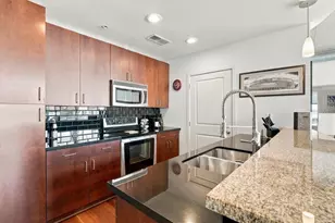 155 S Court Ave, Orlando, FL 32801 - Photo 8