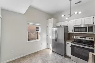 11850 Hullbridge Ct, Orlando, FL 32837 - Photo 8