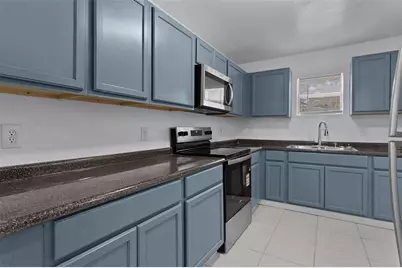 31128 Lochmore Circle, Mount Plymouth, FL 32776 - Photo 10