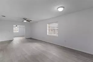 31128 Lochmore Cir, Mount Plymouth, FL 32776 - Photo 26