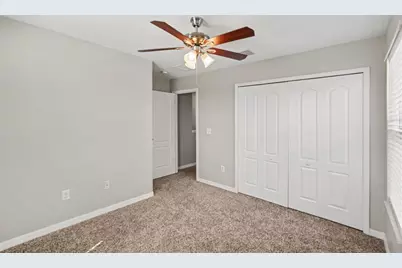 1817 Harbour Blue Street, Ruskin, FL 33570 - Photo 10