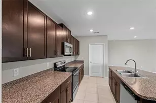 15535 Miller Creek Dr, Sun City Center, FL 33573 - Photo 8