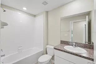 7109 King Crk Dr, Sun City Center, FL 33573 - Photo 16