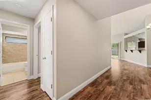 10826 Claymont Dr, New Port Richey, FL 34654 - Photo 4