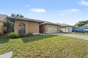 10826 Claymont Dr, New Port Richey, FL 34654 - Photo 2