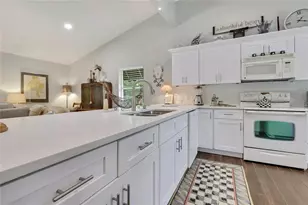 1652 W Tacoma St, Hernando, FL 34442 - Photo 8