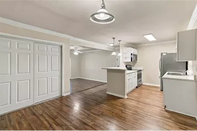 185 N Pearl Lake Causeway #110, Altamonte Springs, FL 32714 - Photo 8
