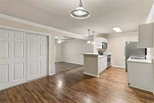 185 N Pearl Lake Causeway, Altamonte Springs, FL 32714 - Photo 8