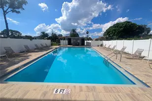 6306 Grand Bahama Cir, Tampa, FL 33615 - Photo 18