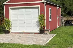 2207 Poinsettia Ln, Deland, FL 32724 - Photo 8