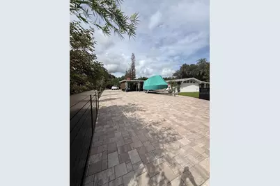 2207 Poinsettia Lane, Deland, FL 32724 - Photo 2