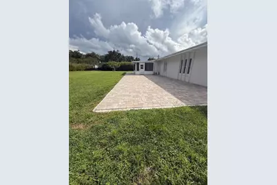 2207 Poinsettia Lane, Deland, FL 32724 - Photo 10