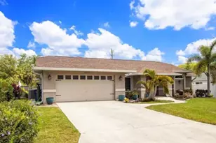 8012 56th Ct E, Palmetto, FL 34221 - Photo 2
