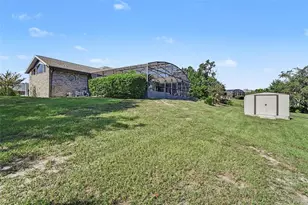 2090 Lakebreeze Way, Deltona, FL 32738 - Photo 4