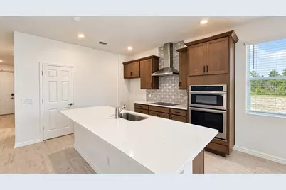 1909 Greenborough Loop, Deland, FL 32724 - Photo 2