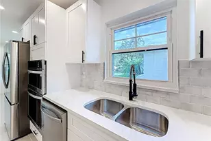 4219 Helena St NE, Saint Petersburg, FL 33703 - Photo 10