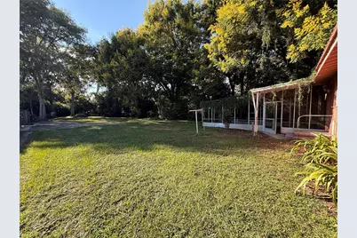 112 S Florida Street, Bushnell, FL 33513 - Photo 2