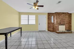 1031 Cadillac Dr, Daytona Beach, FL 32117 - Photo 4
