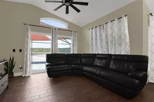 269 Coralwood Ct, Kissimmee, FL 34743 - Photo 4