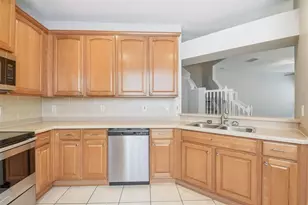 27921 Pleasure Ride Loop, Wesley Chapel, FL 33544 - Photo 14