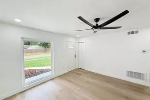 4058 Luan Dr, Orlando, FL 32808 - Photo 6