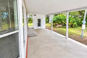 2562 SE 178th Ave, Silver Springs, FL 34488 - Photo 8