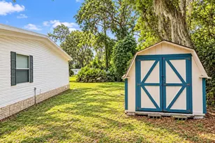 2562 SE 178th Ave, Silver Springs, FL 34488 - Photo 4