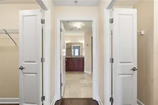 2305 Edgewater Dr, Orlando, FL 32804 - Photo 14