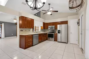 204 Harbor Dr, Winter Garden, FL 34787 - Photo 8