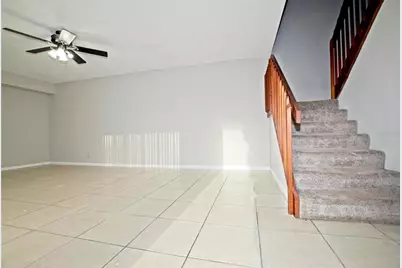 5373 Bamboo Court #402, Orlando, FL 32811 - Photo 4