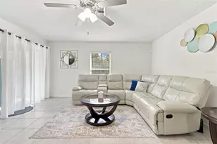 71 Royal Oak Dr, Palm Coast, FL 32164 - Photo 4
