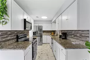 8120 Gondola Dr, Orlando, FL 32809 - Photo 10