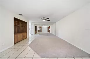 9401 N Rome Cir, Tampa, FL 33612 - Photo 4