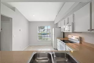 14776 Laguna Beach Cir, Orlando, FL 32824 - Photo 6