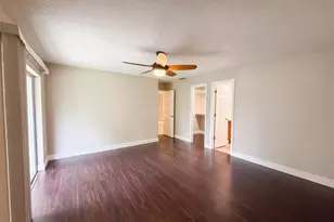 881 Vicksburg St, Deltona, FL 32725 - Photo 4
