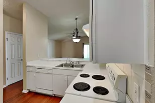 1938 Sherbourne St, Winter Garden, FL 34787 - Photo 4