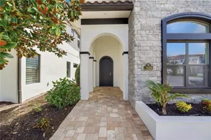1051 Jack Nicklaus Ct, Kissimmee, FL 34747 - Photo 4