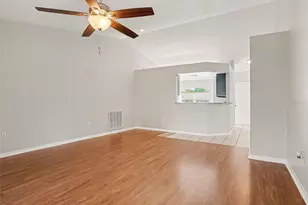 8520 Cherry Hill Dr, Lakeland, FL 33810 - Photo 4