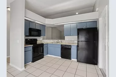 8520 Cherry Hill Drive, Lakeland, FL 33810 - Photo 6
