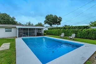 2322 Woodcrest Dr, Winter Park, FL 32792 - Photo 2